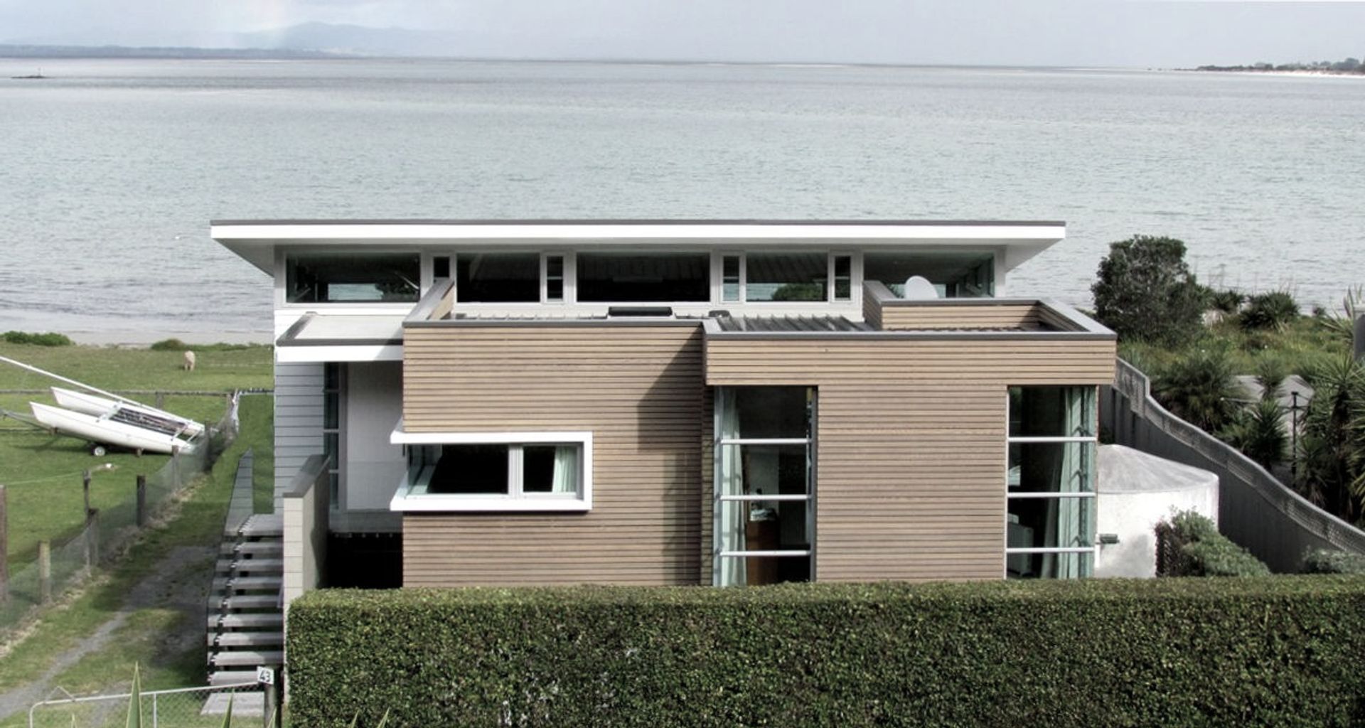 Rangiputa Beach House banner