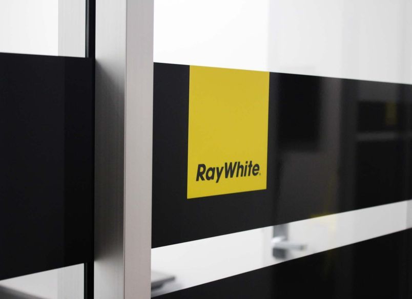 Ray White Universal