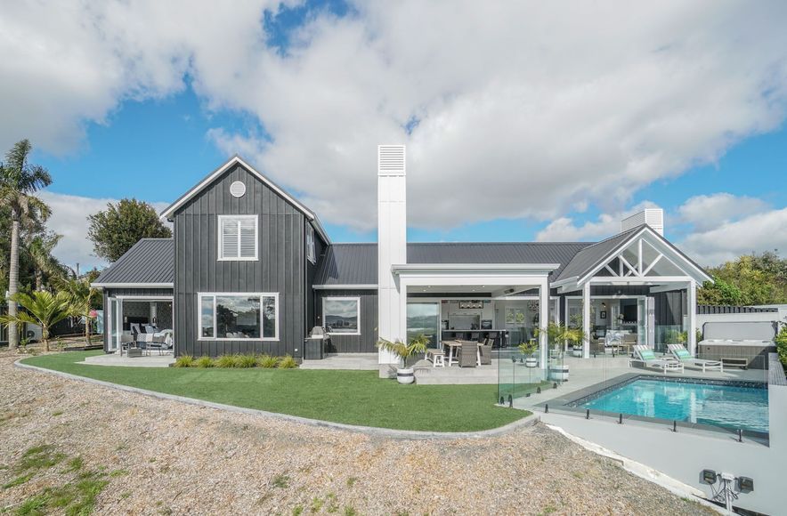 Red Beach Residence