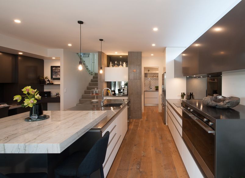 Red Beach Kitchen I