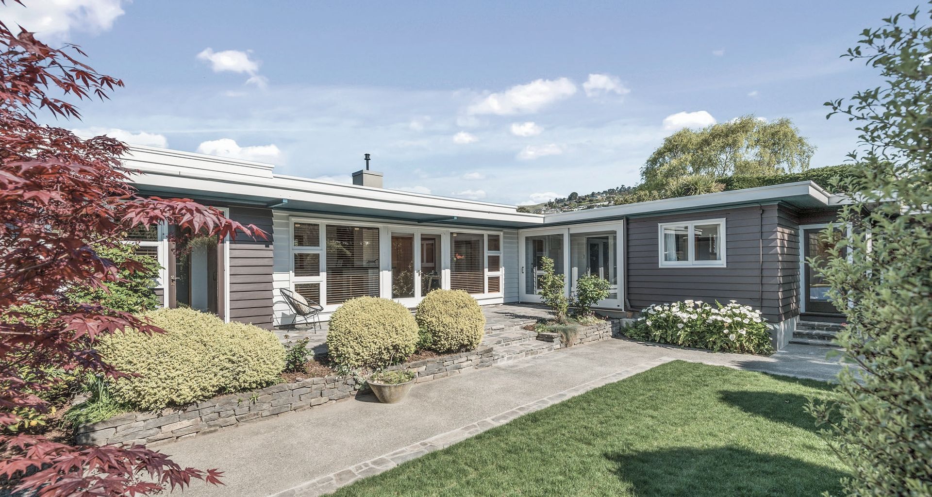 Redcliffs House banner