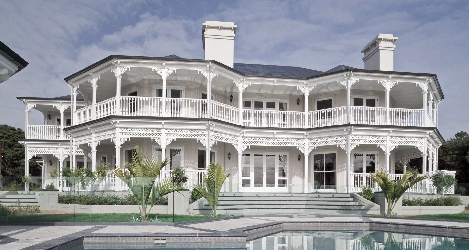 Redhills Villa banner