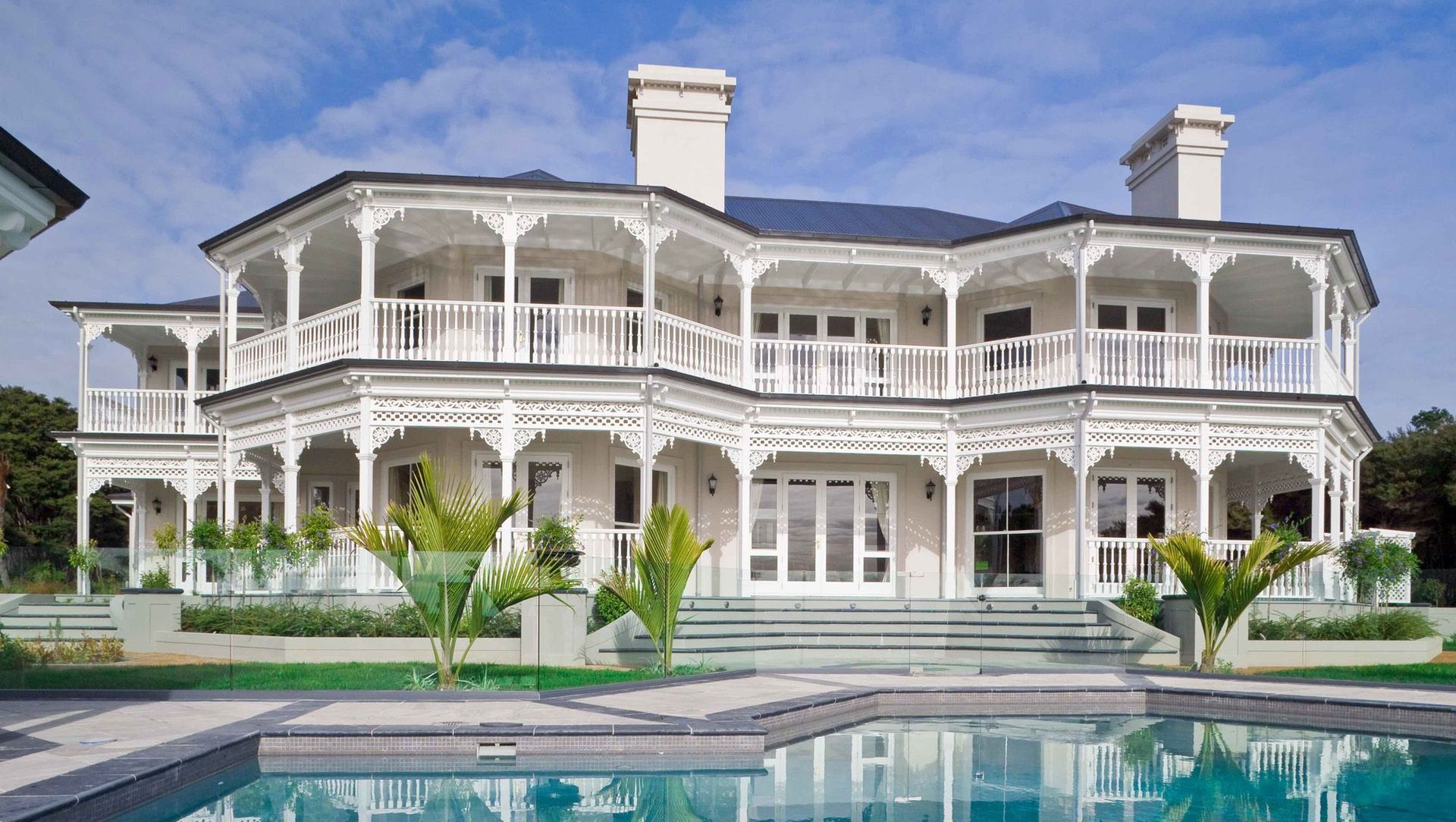Redhills Villa banner