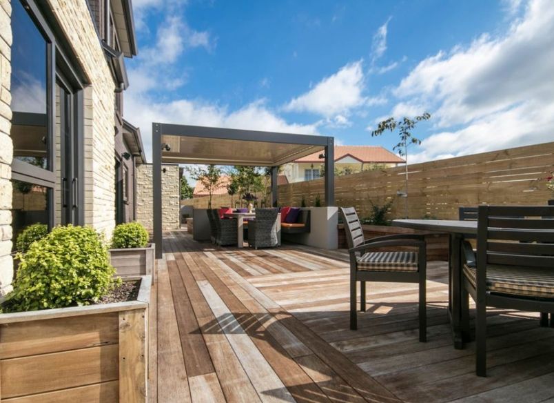 Kwila Decking - Retro Charm House 