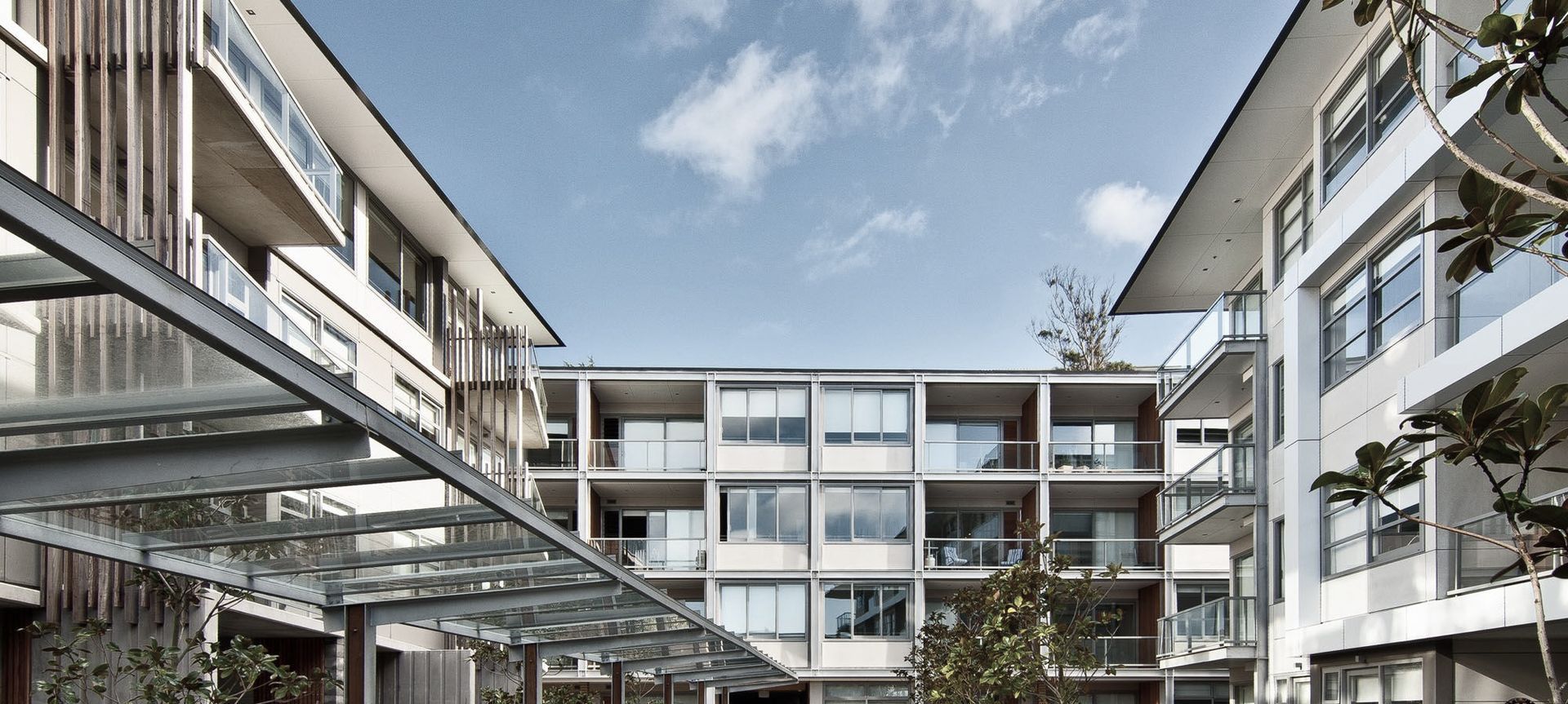 Revolucion Apartments banner