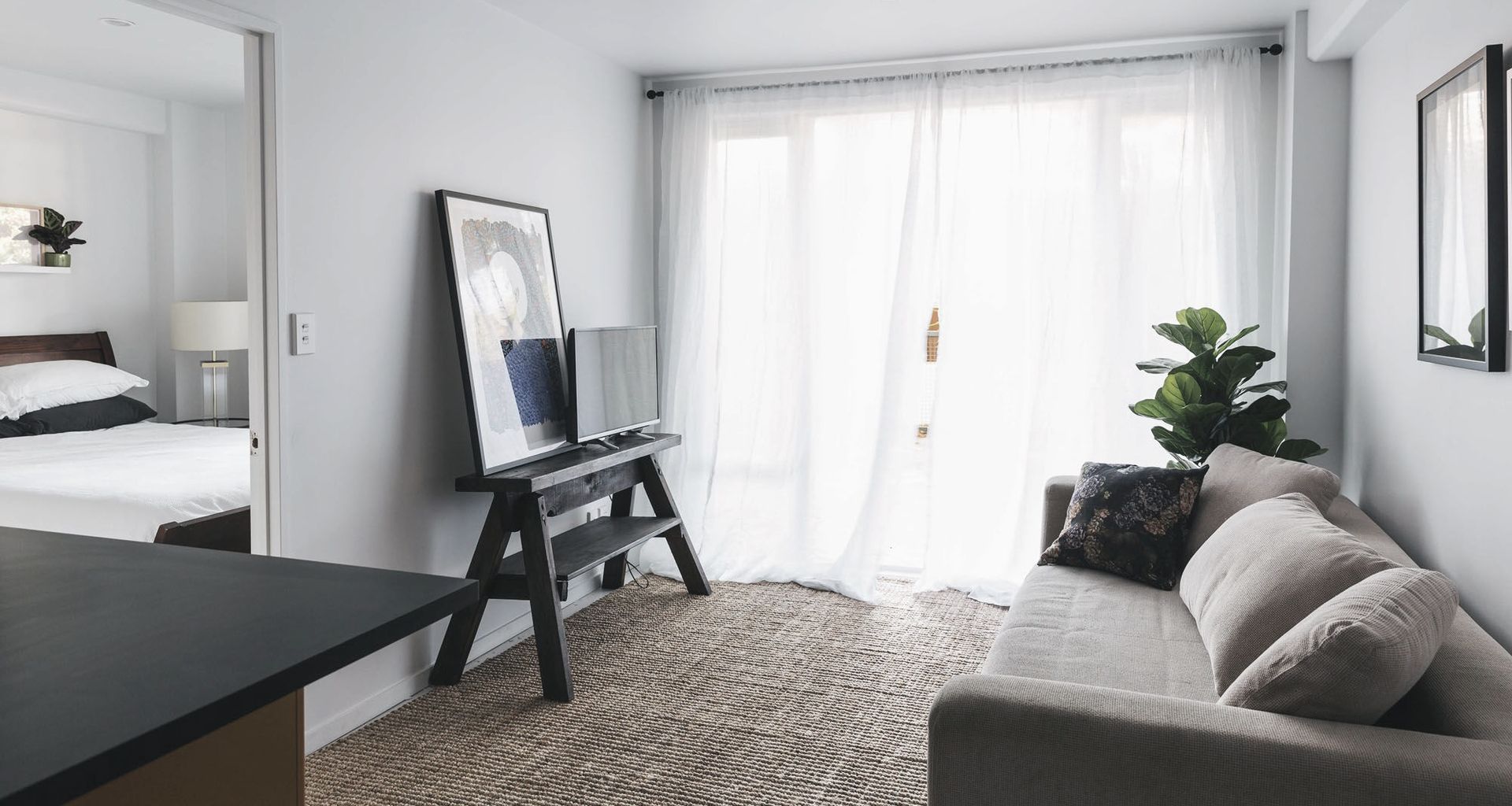 Richmond Road Apartment banner
