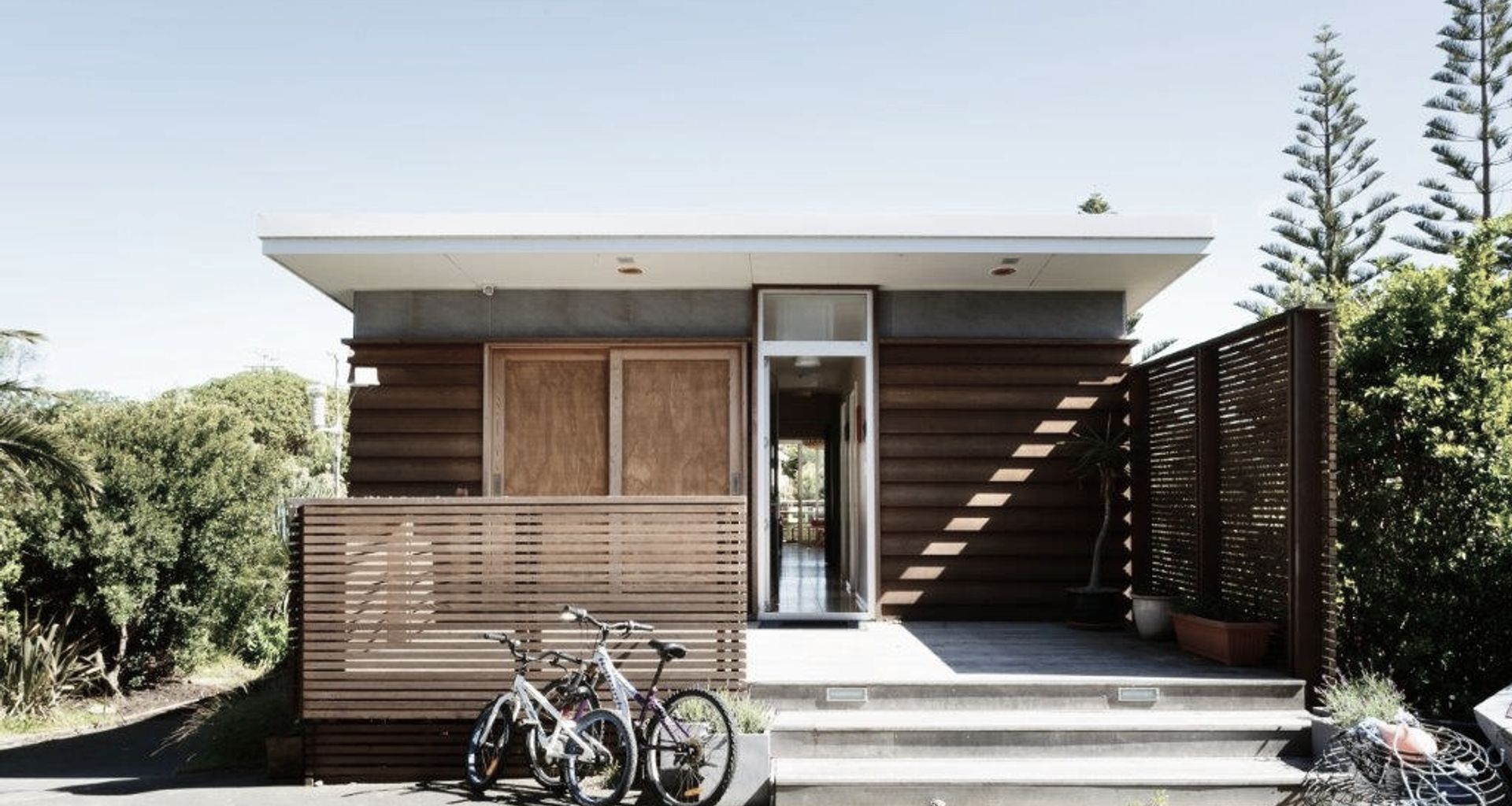 Riversdale Beach House banner