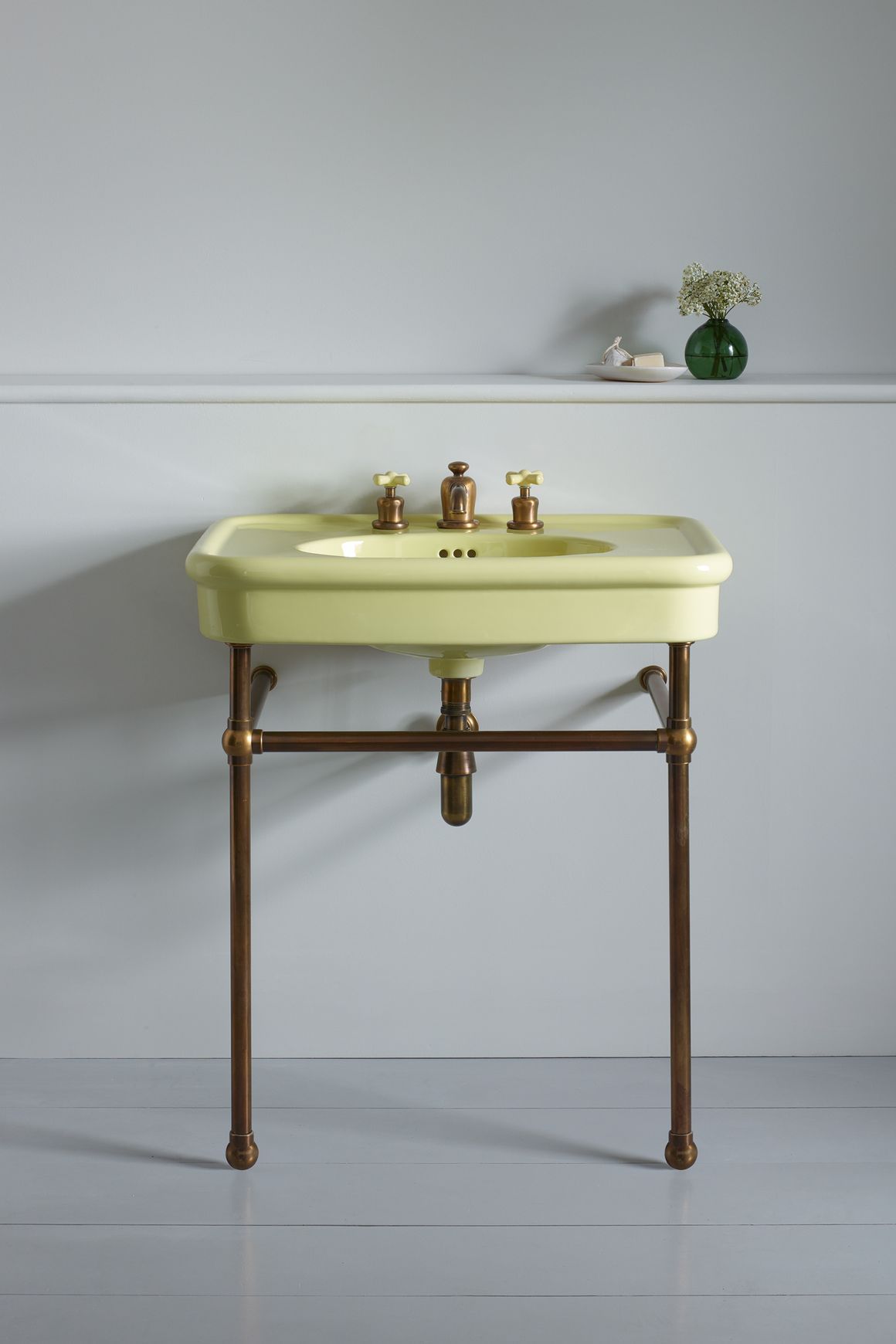 Rockwell Basin on Basin Stand