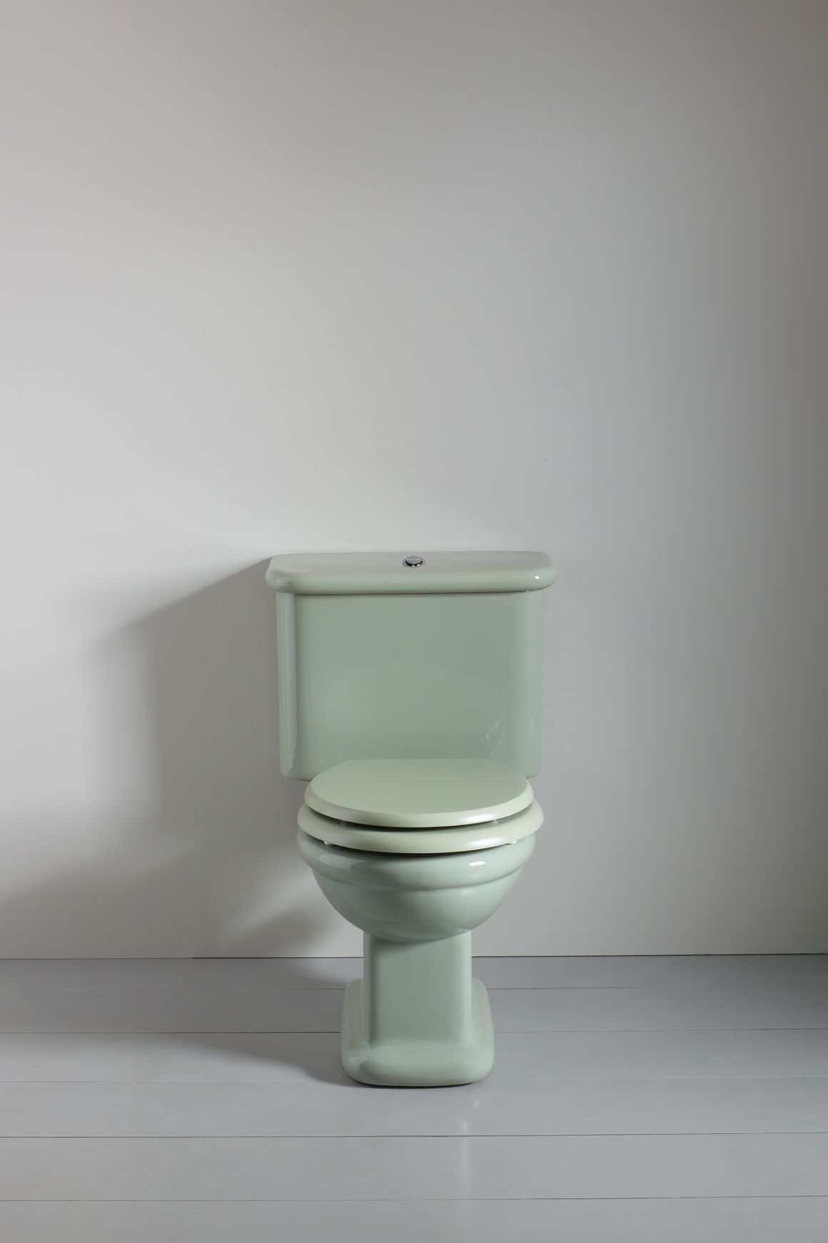 Rockwell Toilet With Close Coupled Cistern Pan