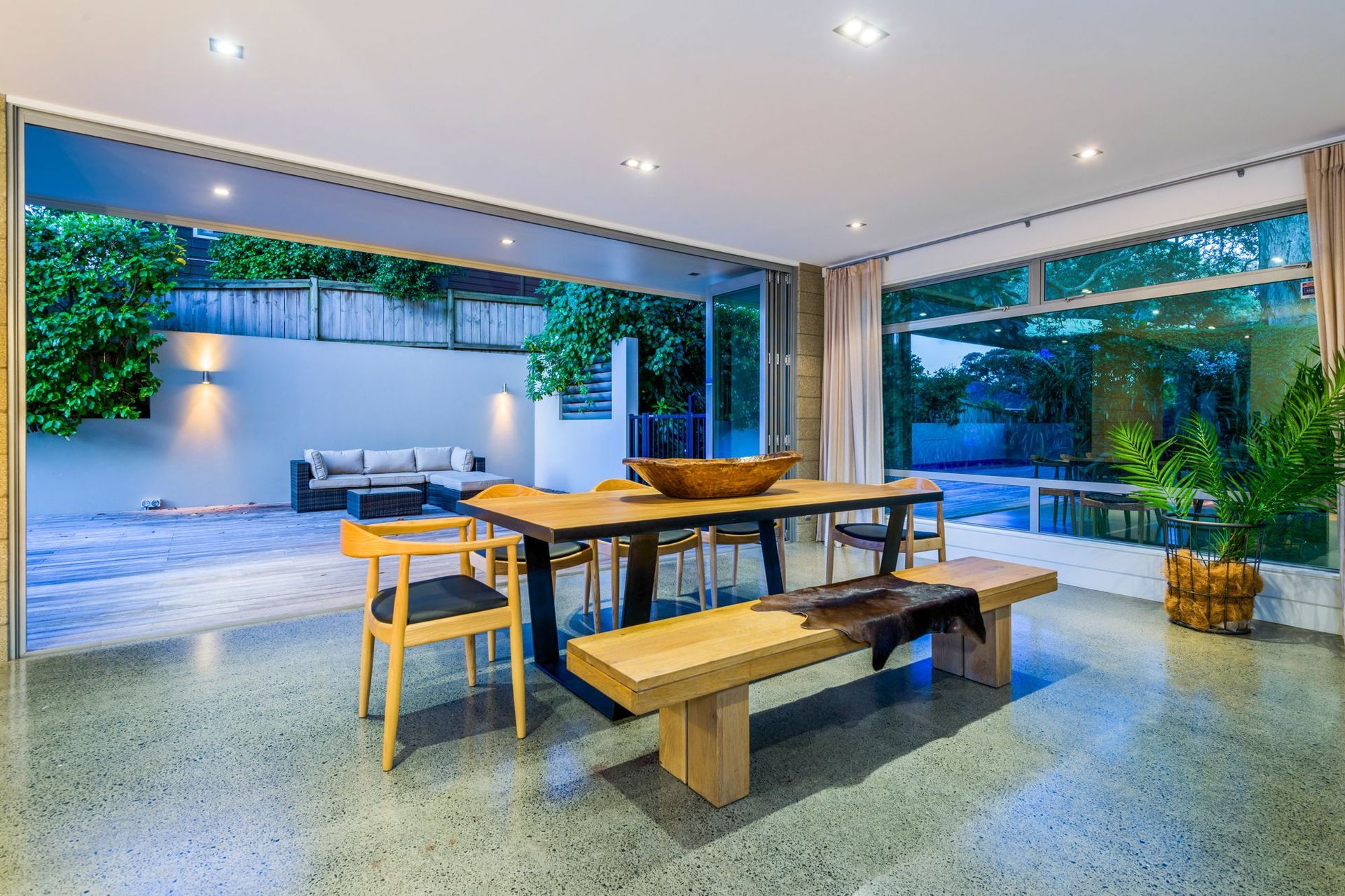 Parkside Dining, with access to the Outdoor Deck and views into the park. Feature Firth Polished Concrete floor.