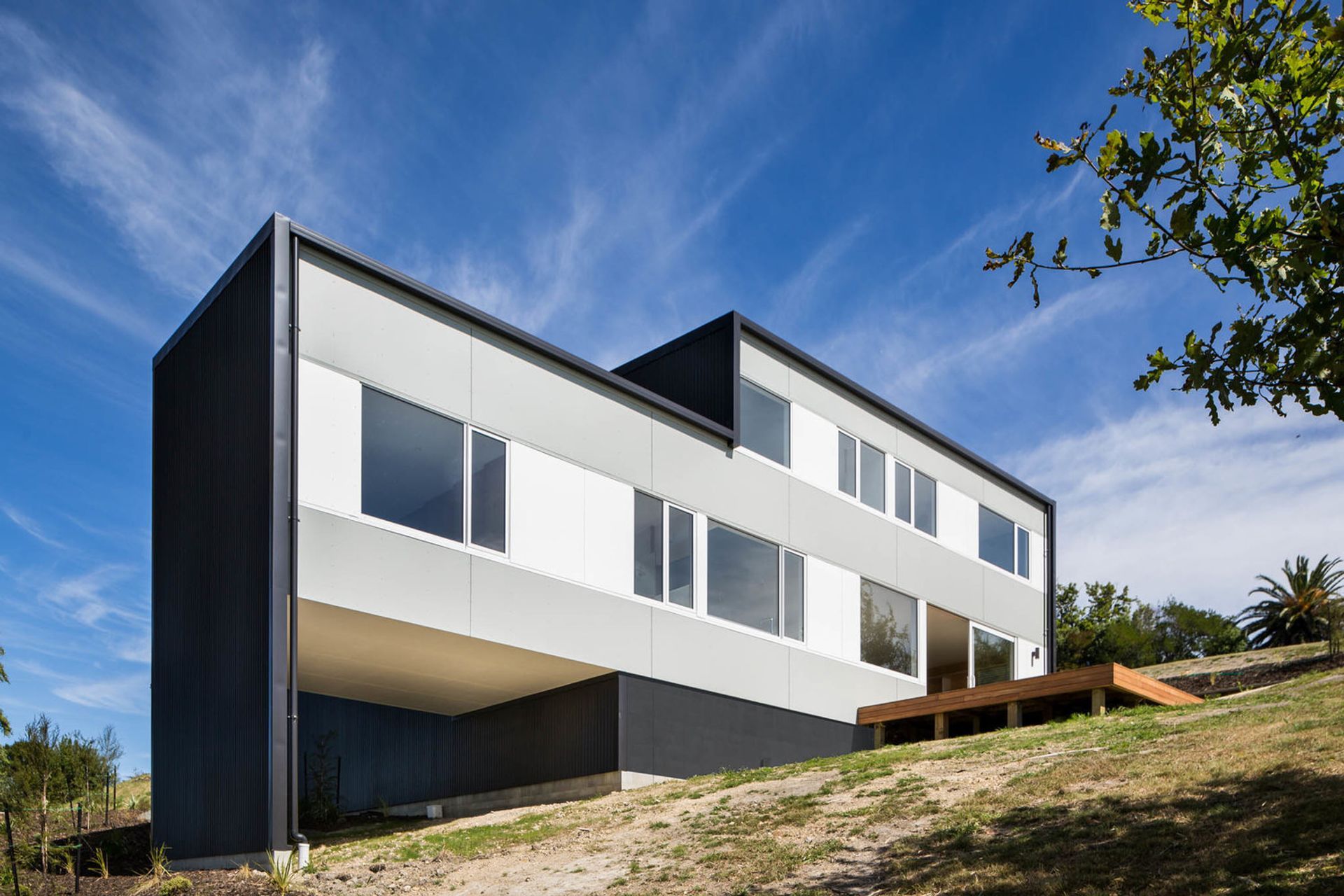 Photo by Paul McCredie.