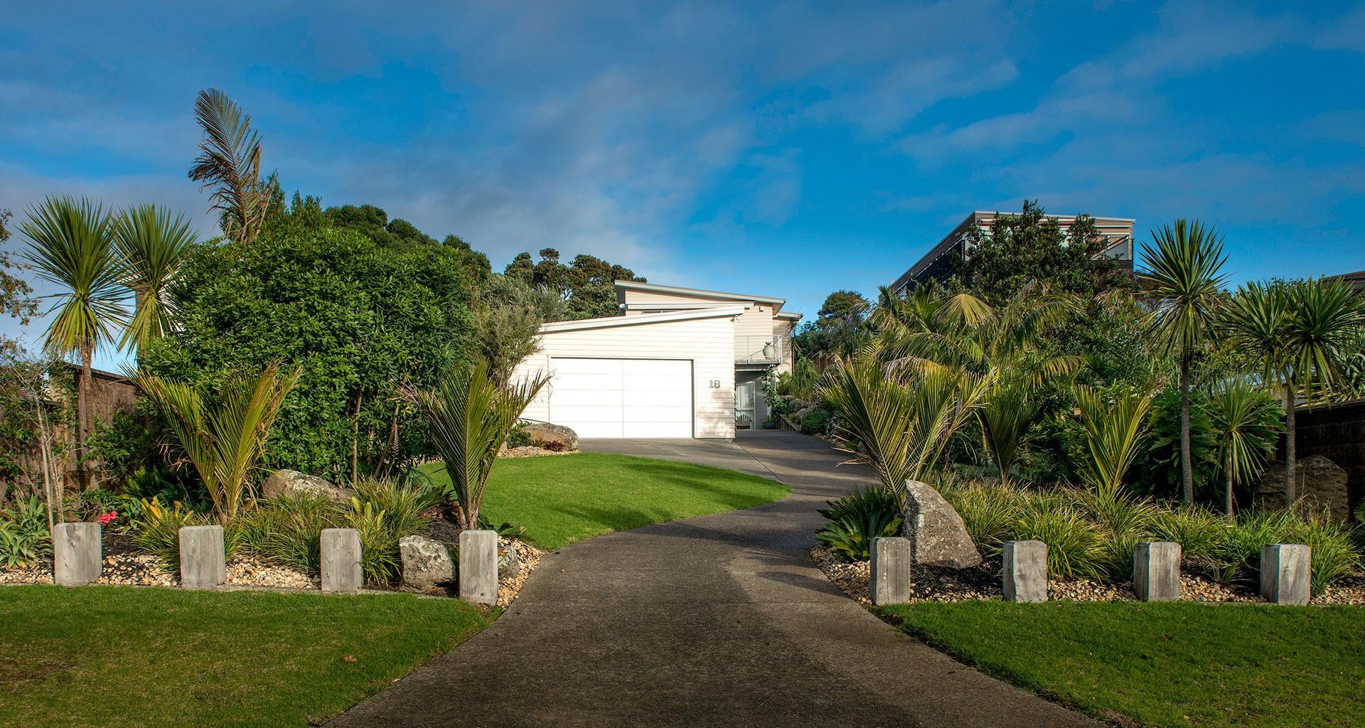 Russell Landscape banner