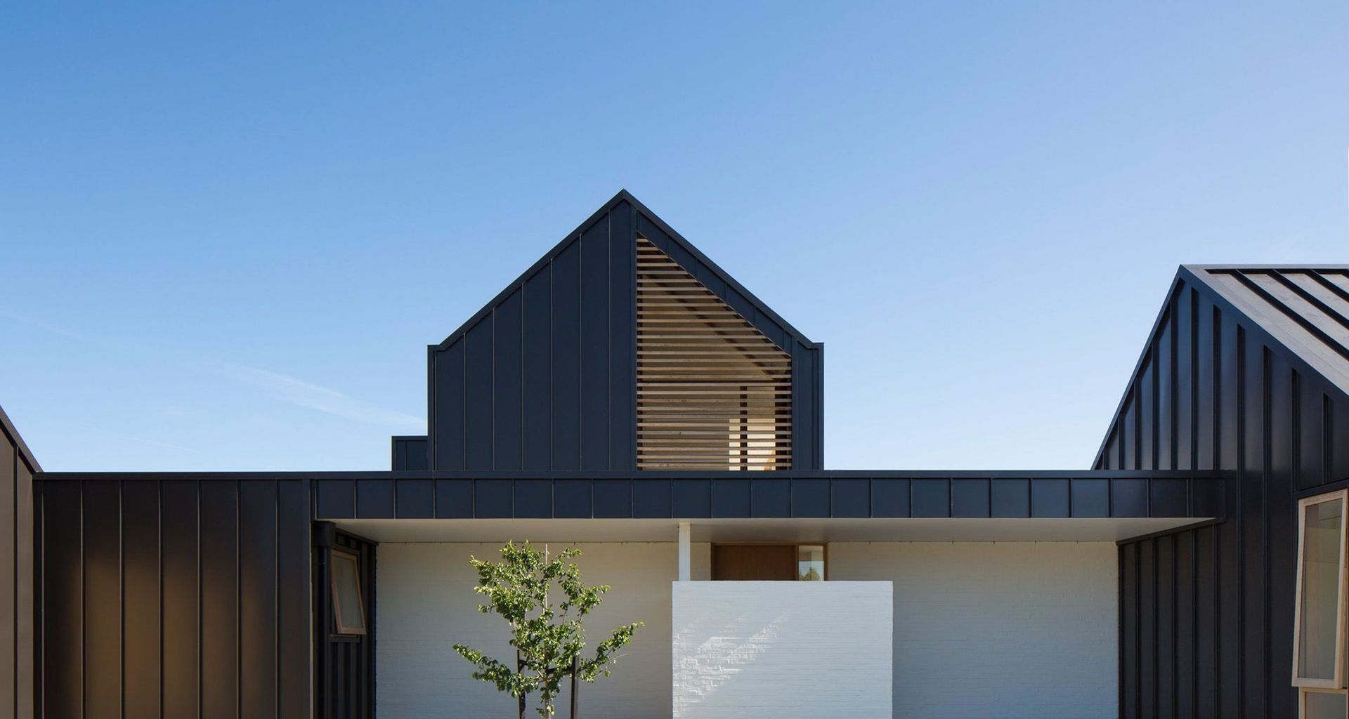 Ryan House: contemporary rural banner