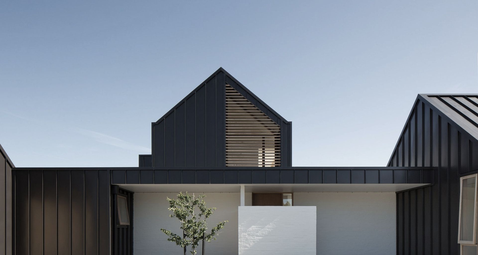 Ryan House: contemporary rural banner