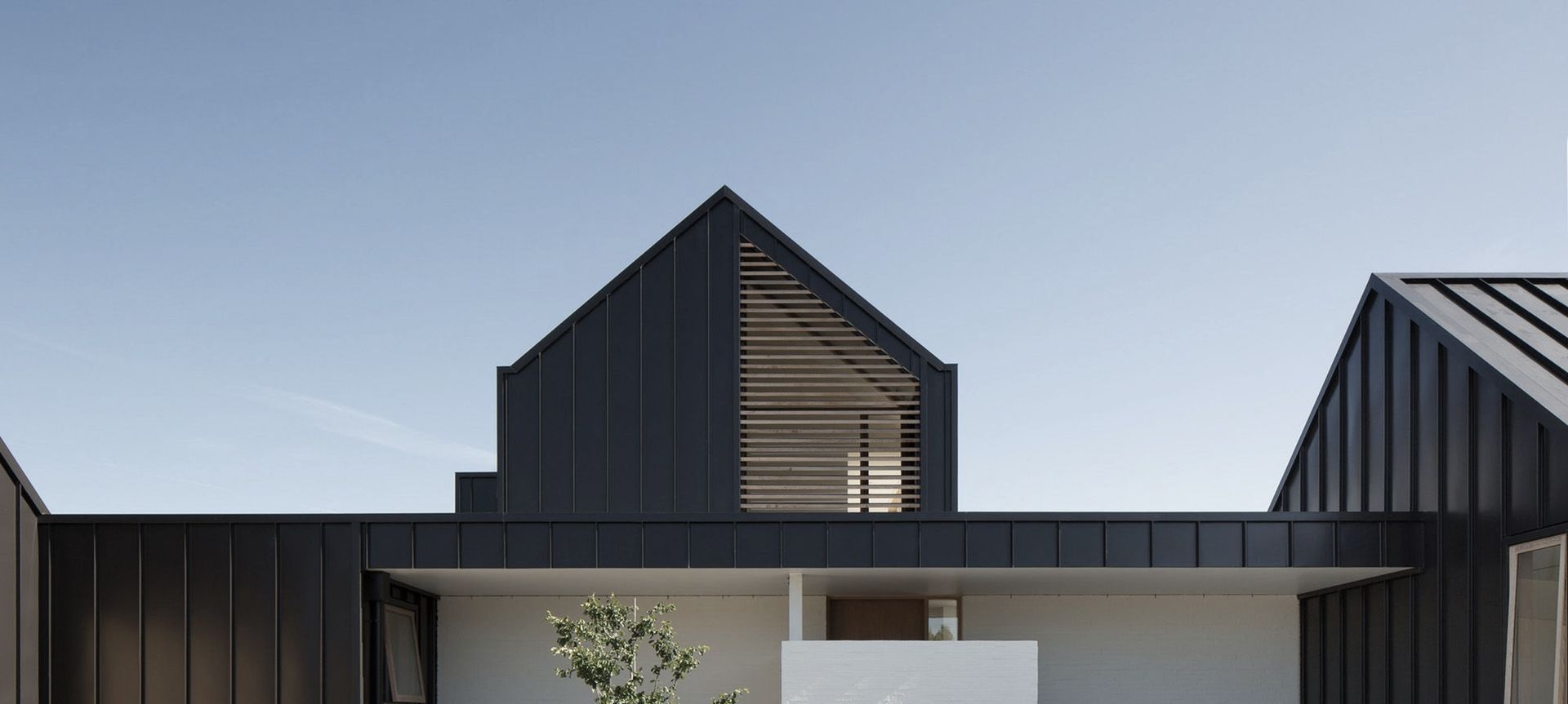 Ryan House: contemporary rural banner