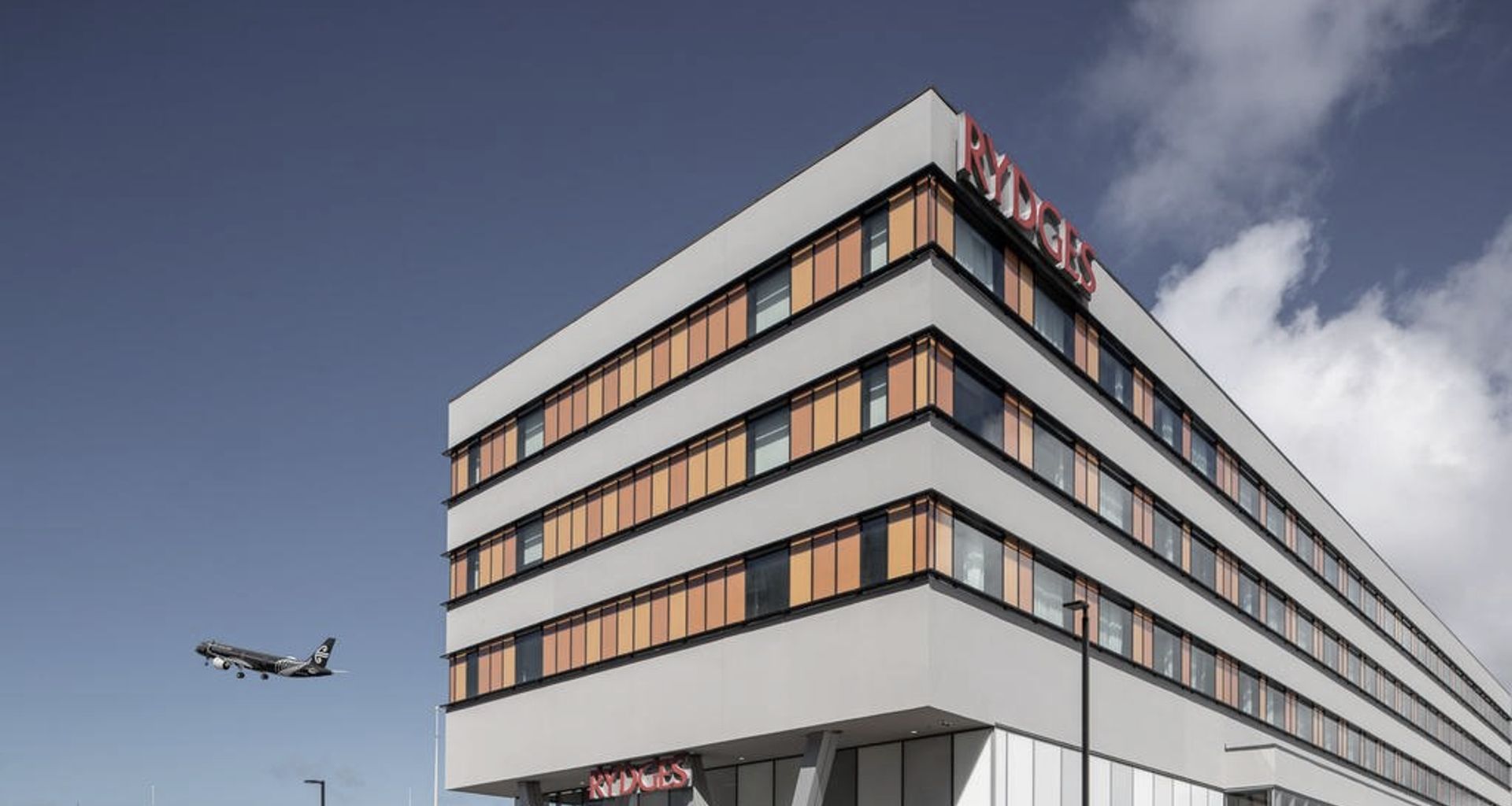 Rydges Wellington Airport Hotel banner