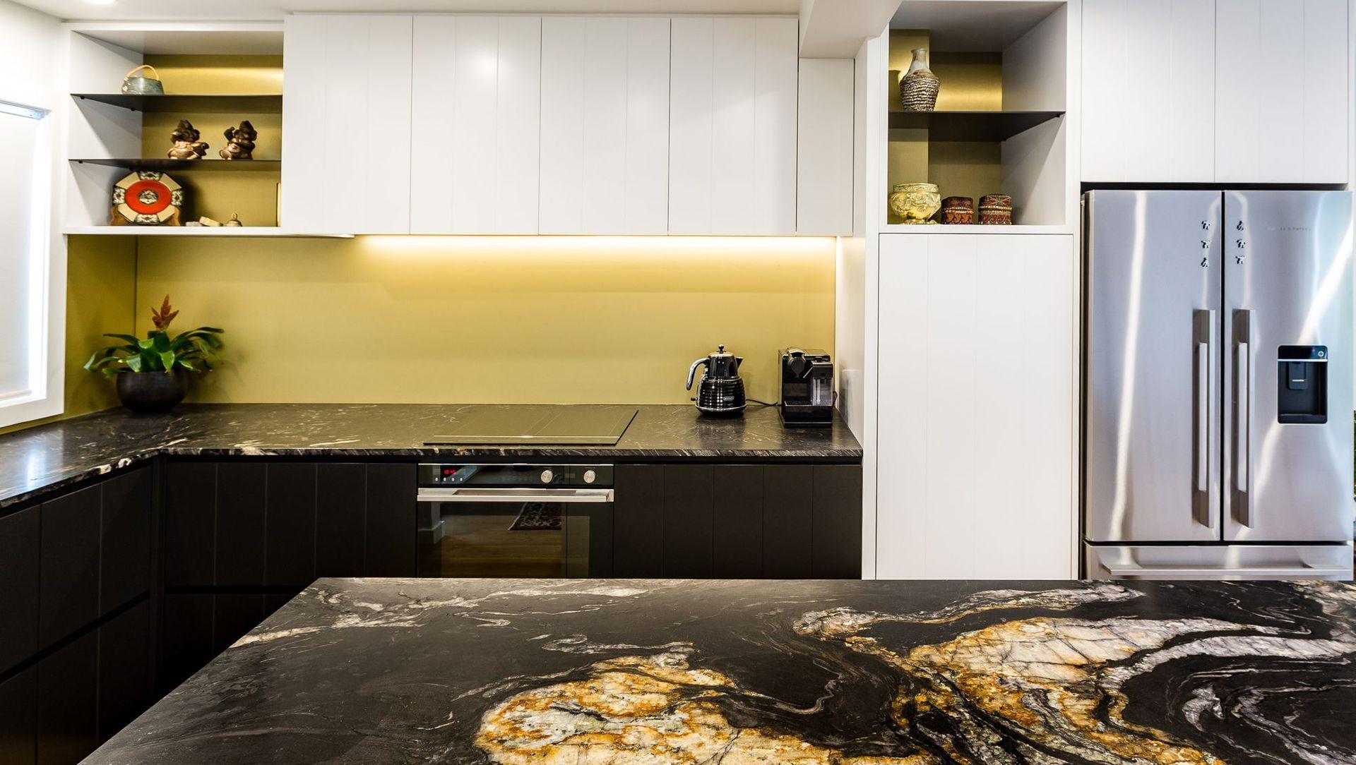 Matt Finish Glass Kitchen  banner