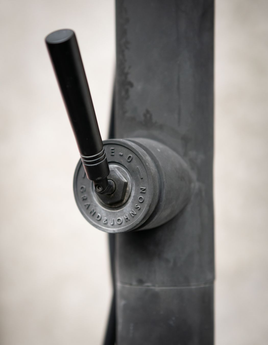 Designed for the frequent comings and goings of an avid surfer, the oudoor shower is a key element of the workings of this home.