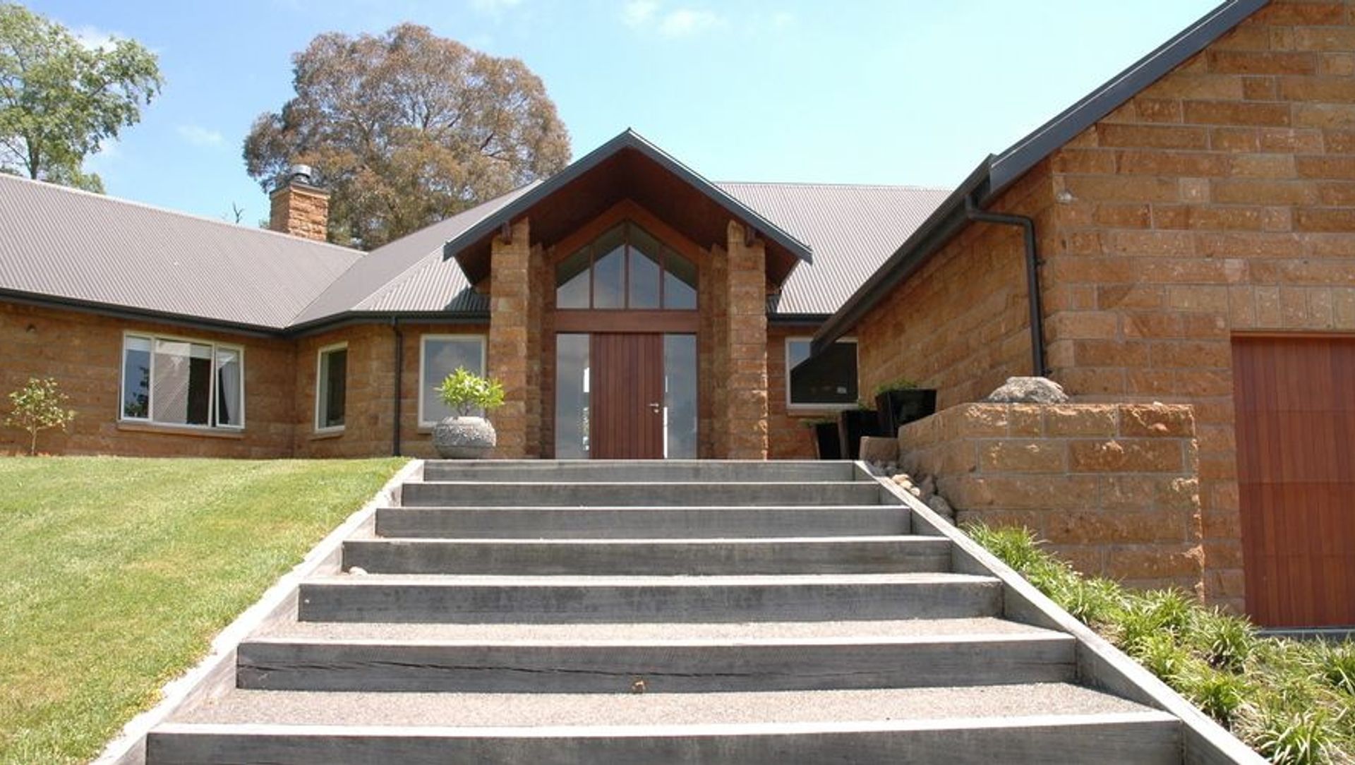 Smythe Home banner