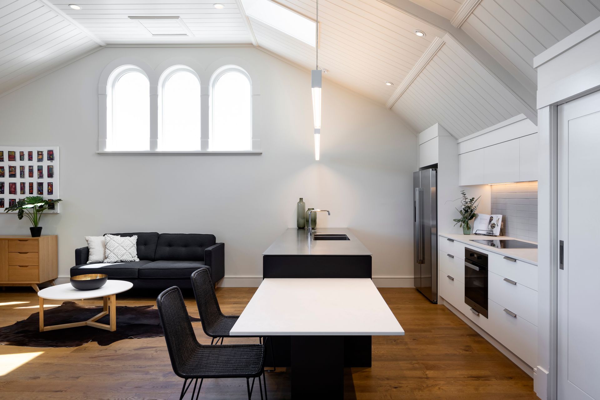 HURFORD'S Elegant Oak Vintage Engineered Flooring