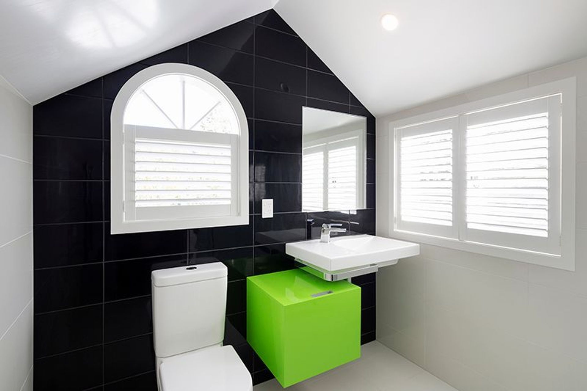 Teenage attic ensuite