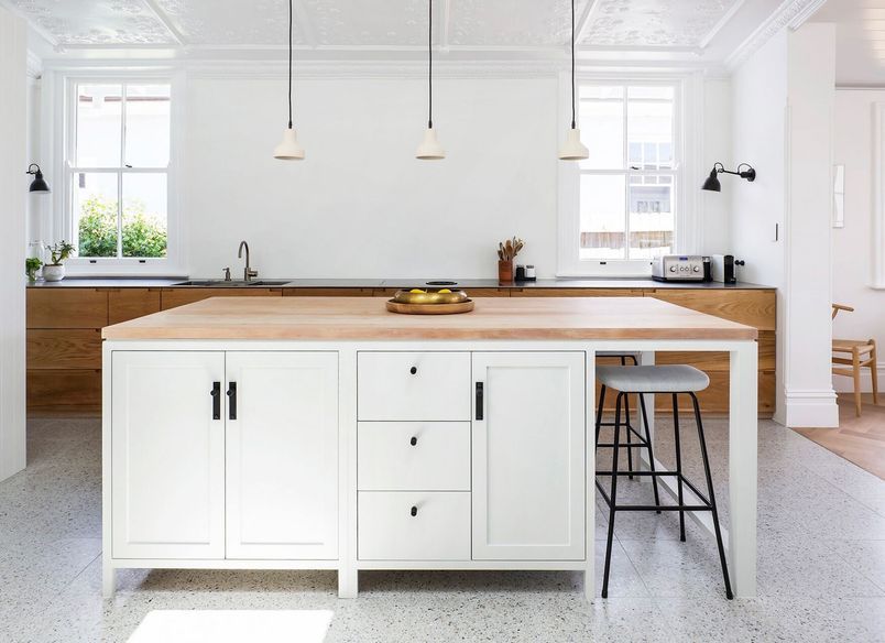 Scandinanvian Elegance in Willoughby