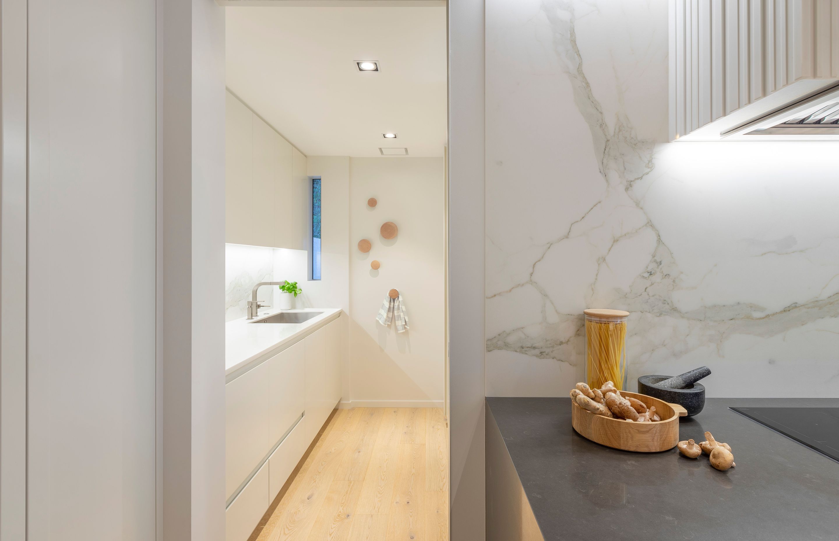 Remuera Kitchen designed by Natalie Du Bois - Photo by Kallan Mac Leod