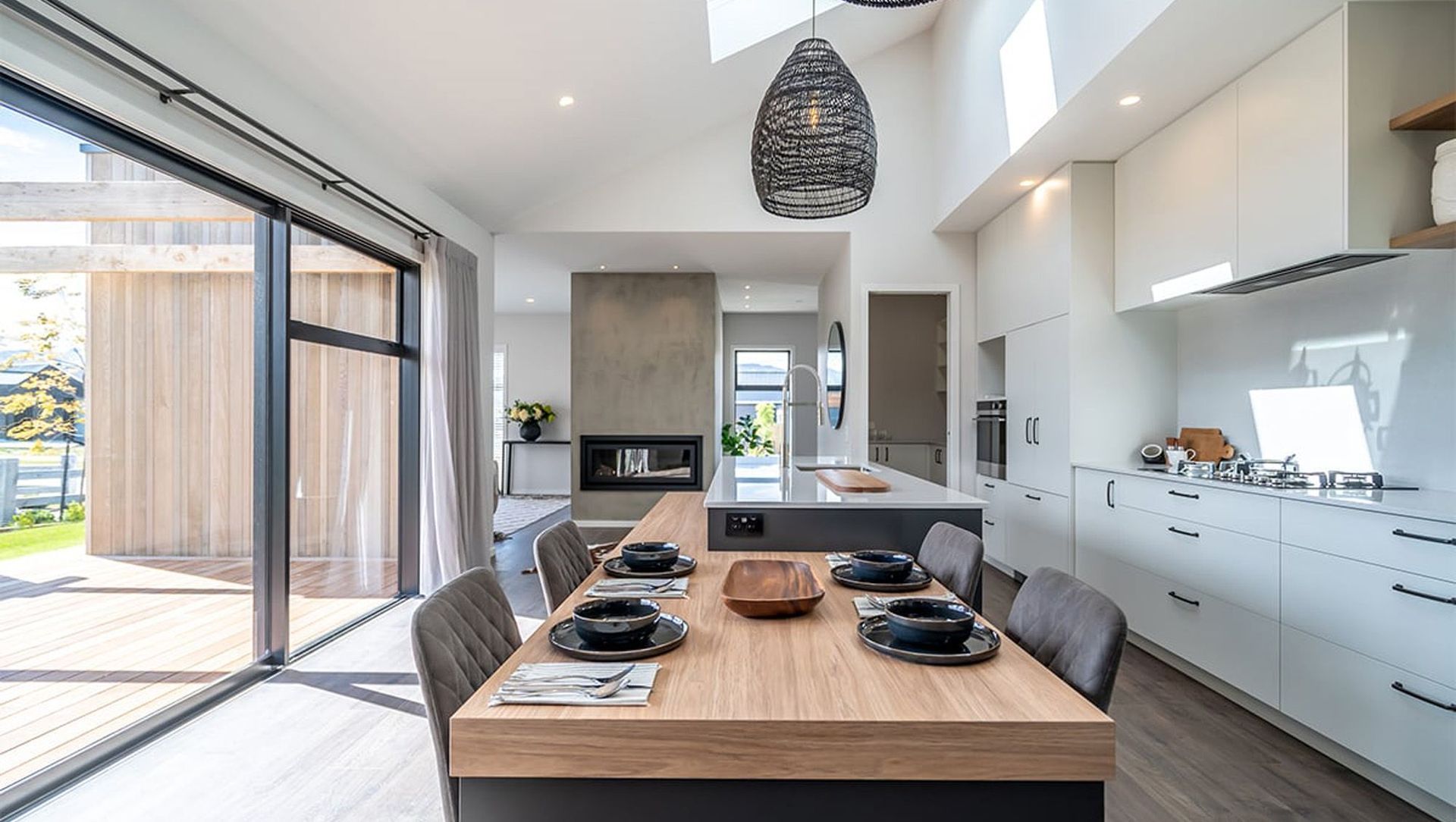Sentinel Showhome, Northlake banner