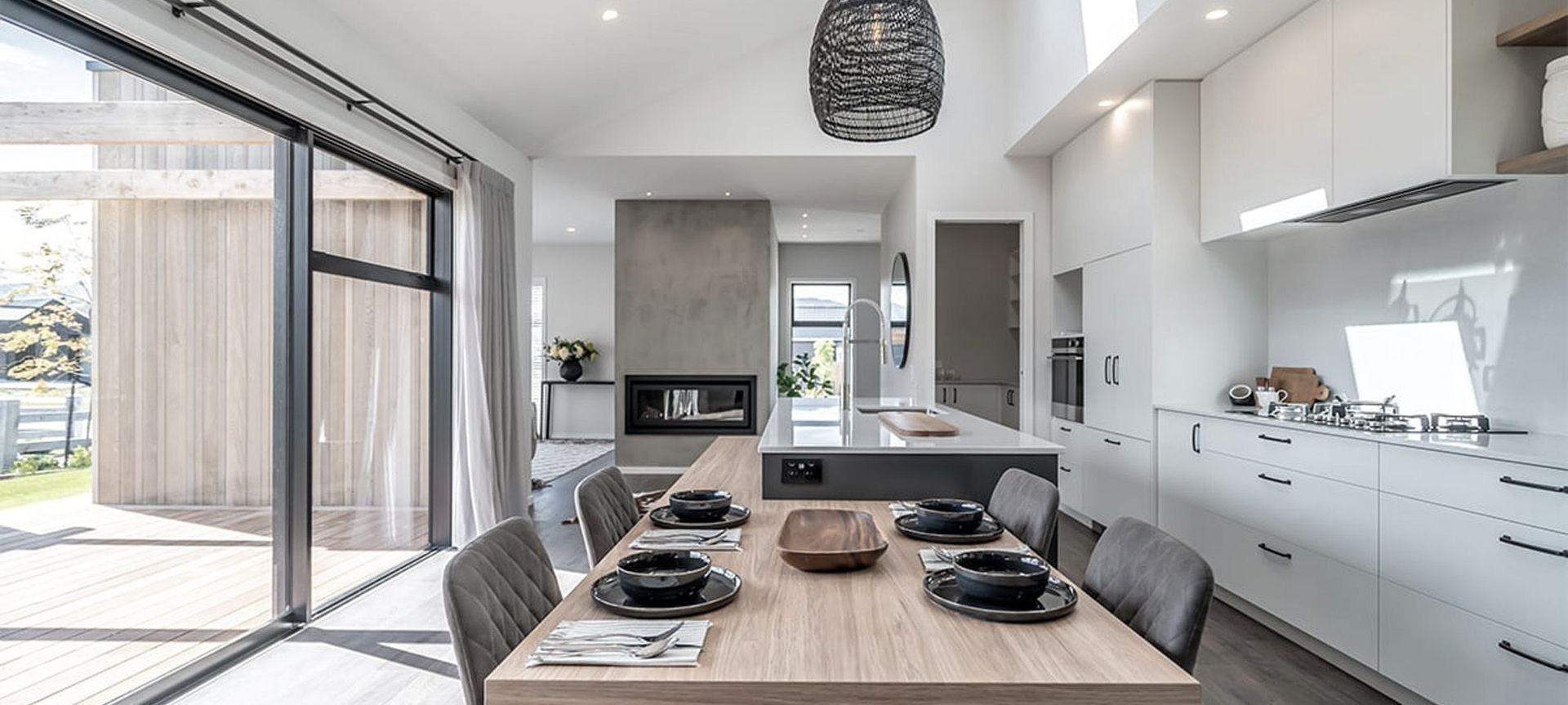 Sentinel Showhome, Northlake banner