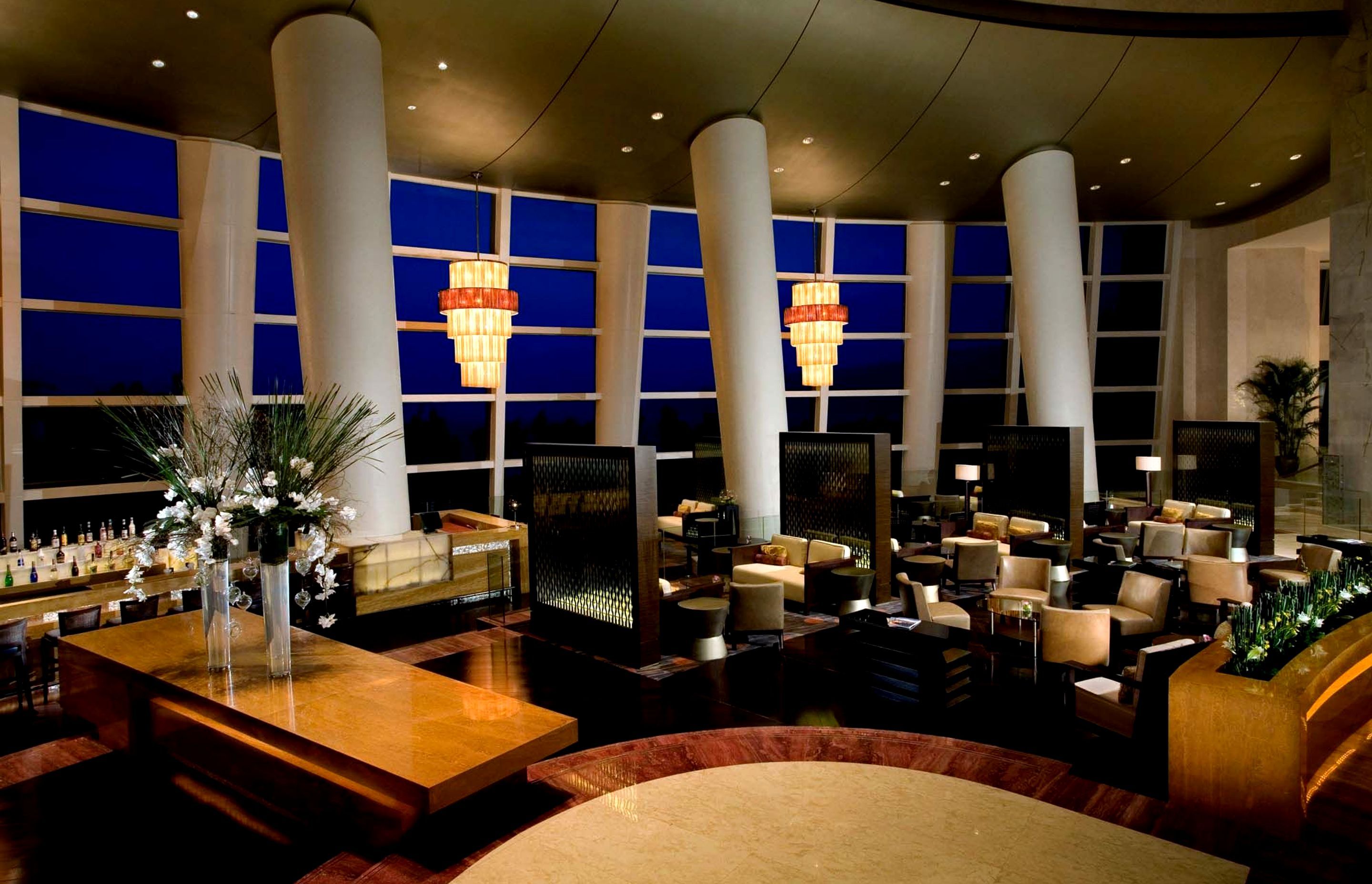 Lobby Lounge &amp; Bar