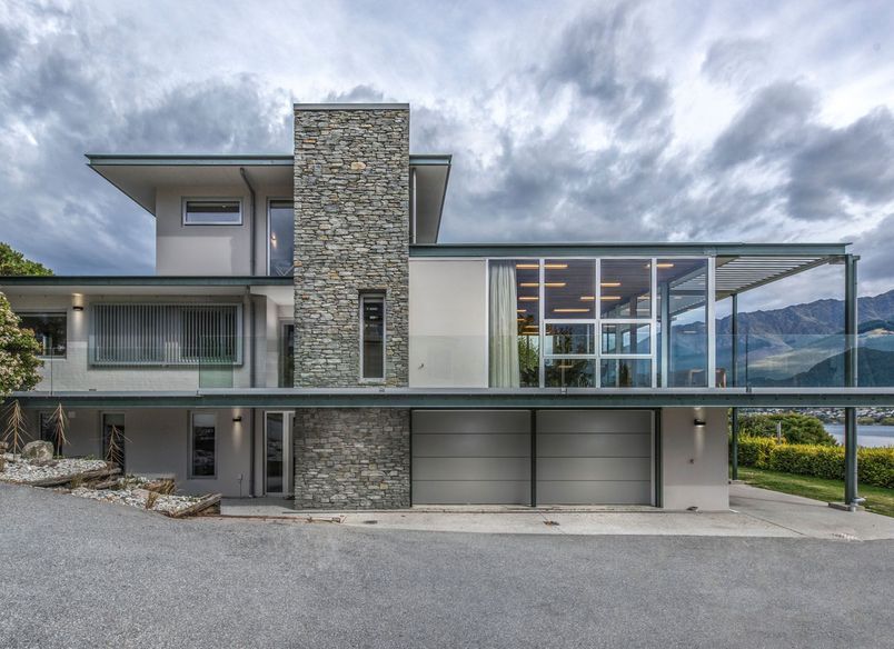 Shimmerlake Residence