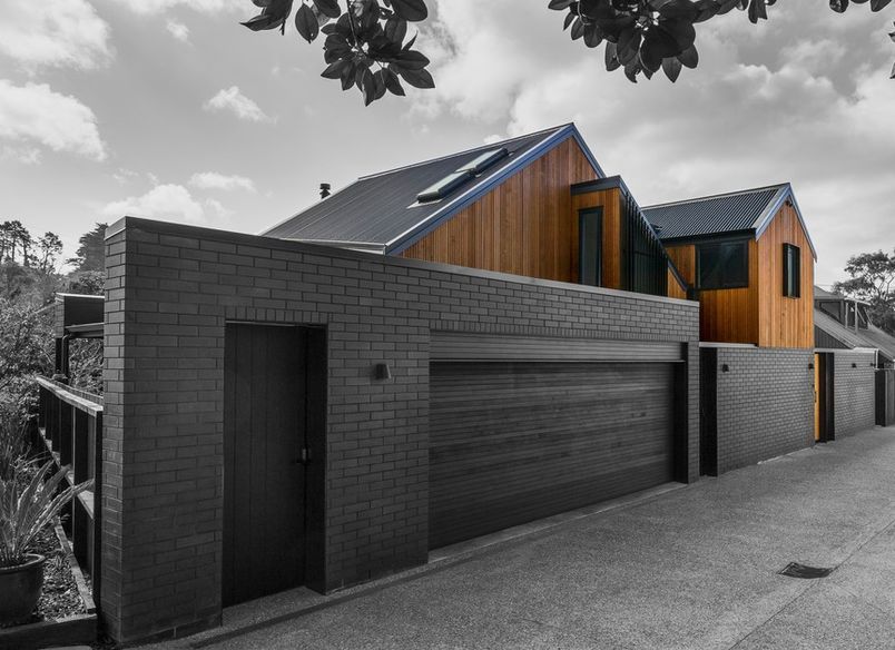 Shore Road Residence