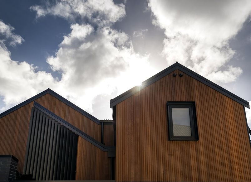 Shore Road Residence