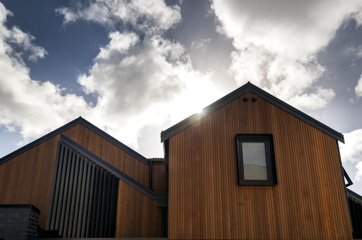 Shore Road Residence