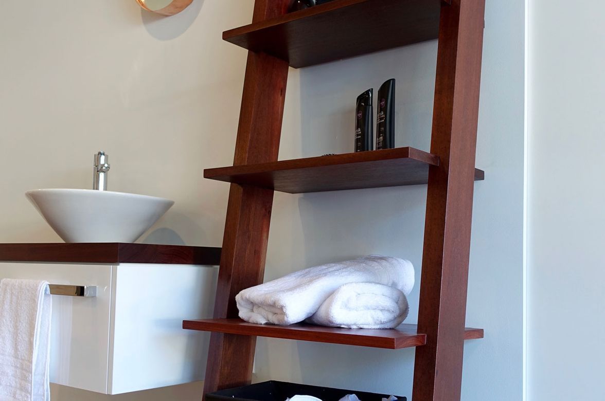 Showroom Furniture