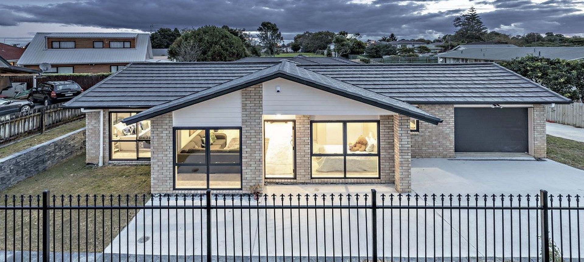 Small House in Mangere banner