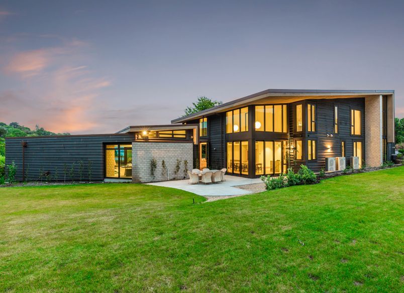 Sophistication - On A Grand Scale