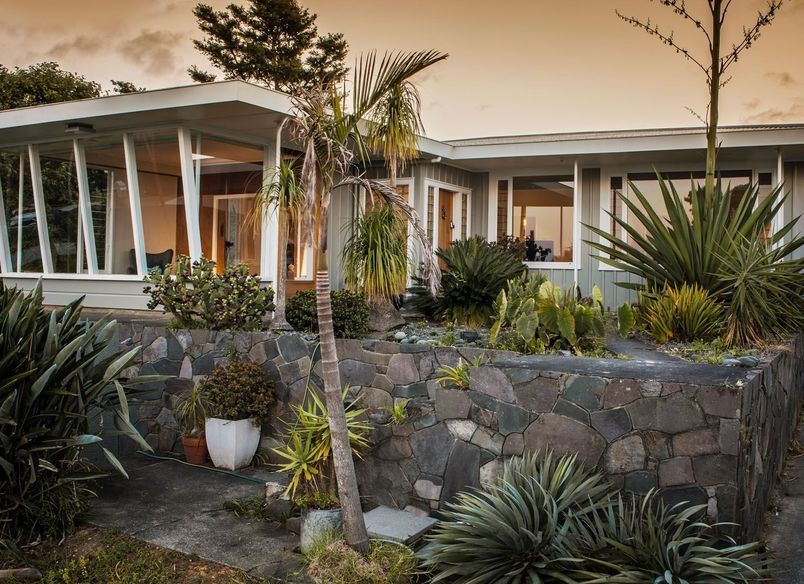 Speedy Crescent Home