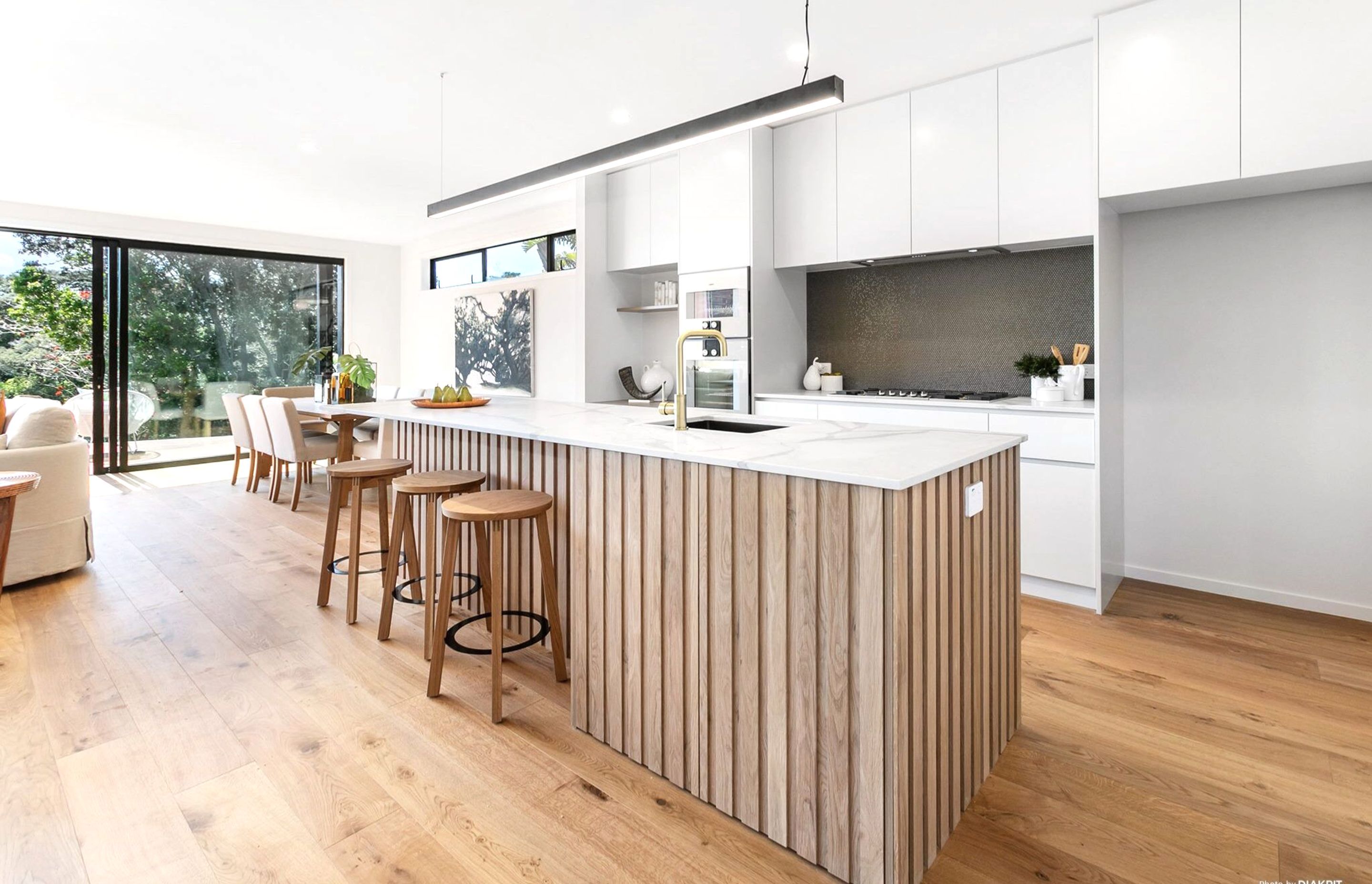 St Heliers new build with contempoary kitchen & scullery designed by Lizzie Kerby from Lizzie K & Co
