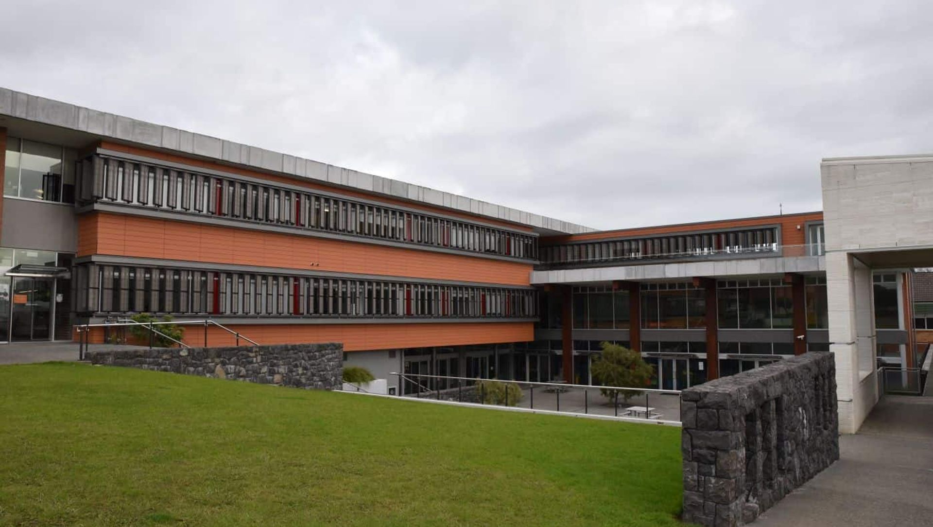 St Kentigern College banner