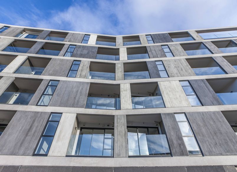 Station R Apartments