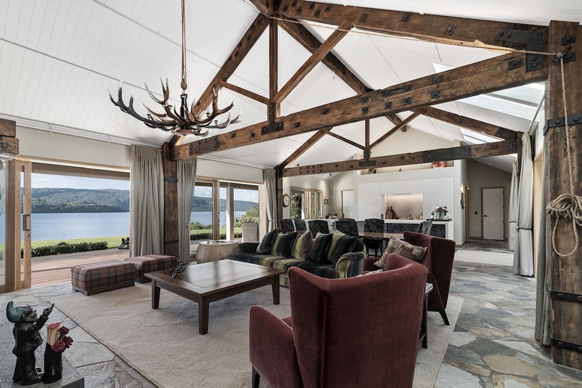 Steiners Interiors banner