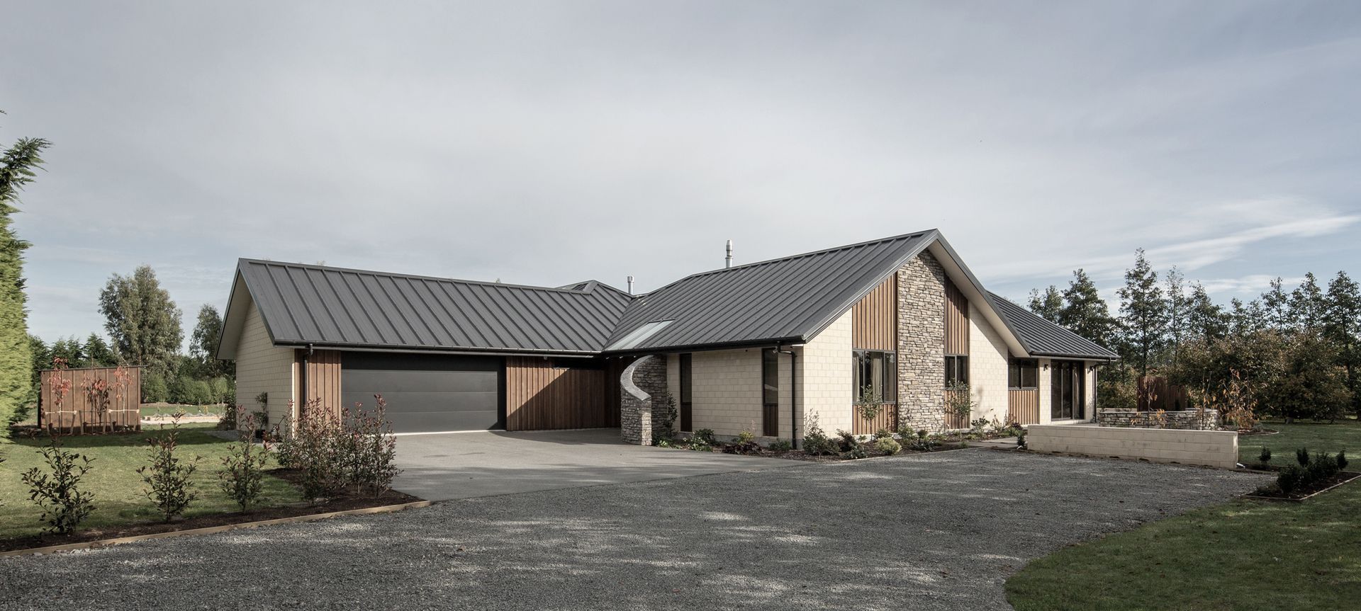 Style & Sustainability with Solar-Rib® banner