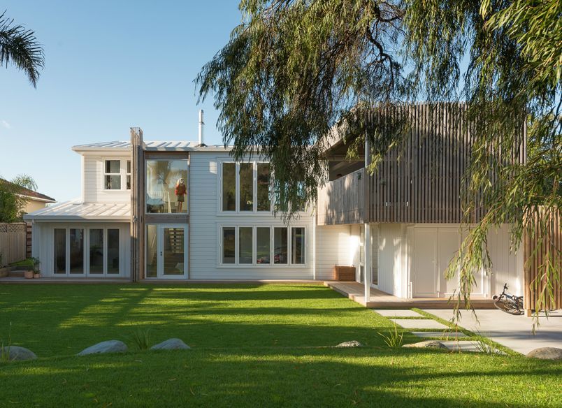 Sunday House