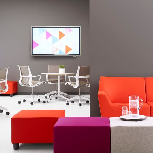 Swoop Lounge Furniture by Herman Miller