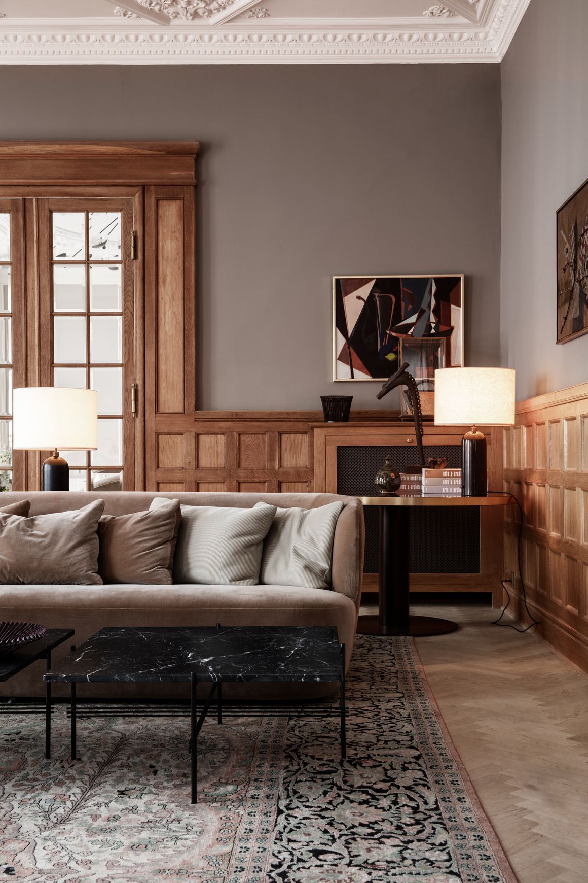 TS Table by GUBI