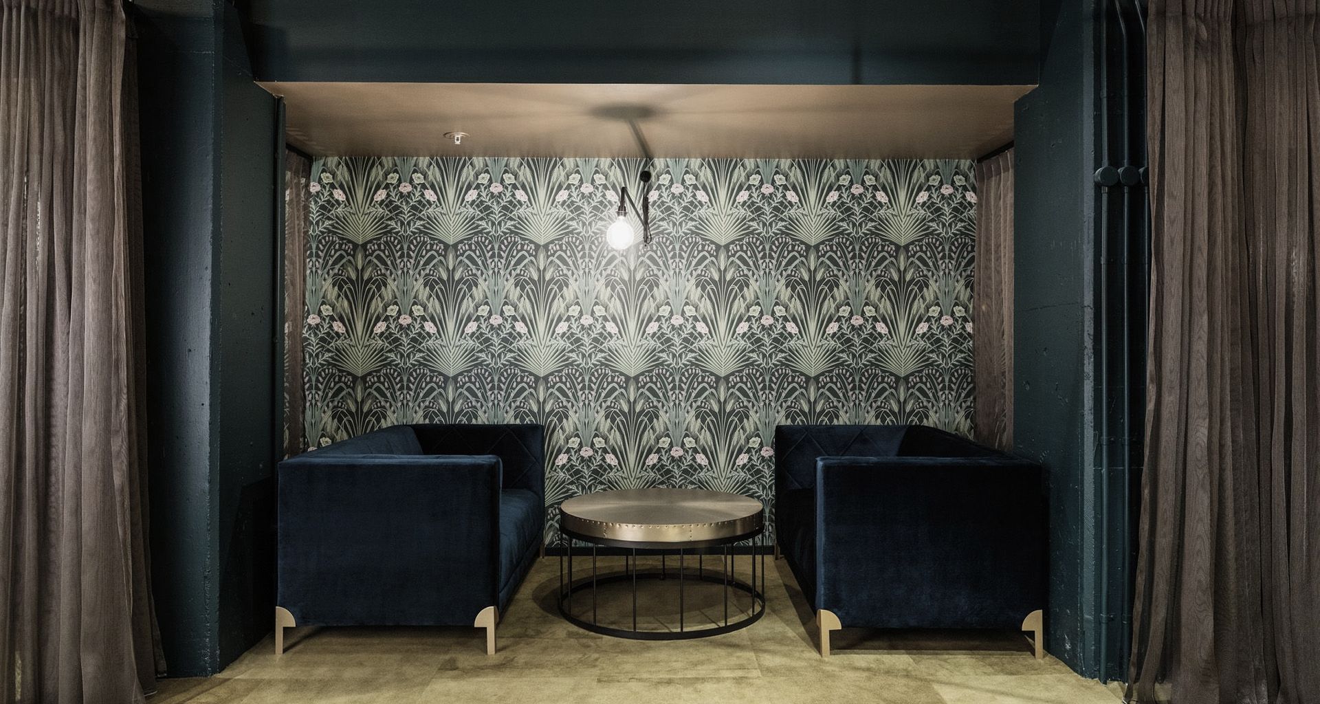 TSB TR Lounge banner