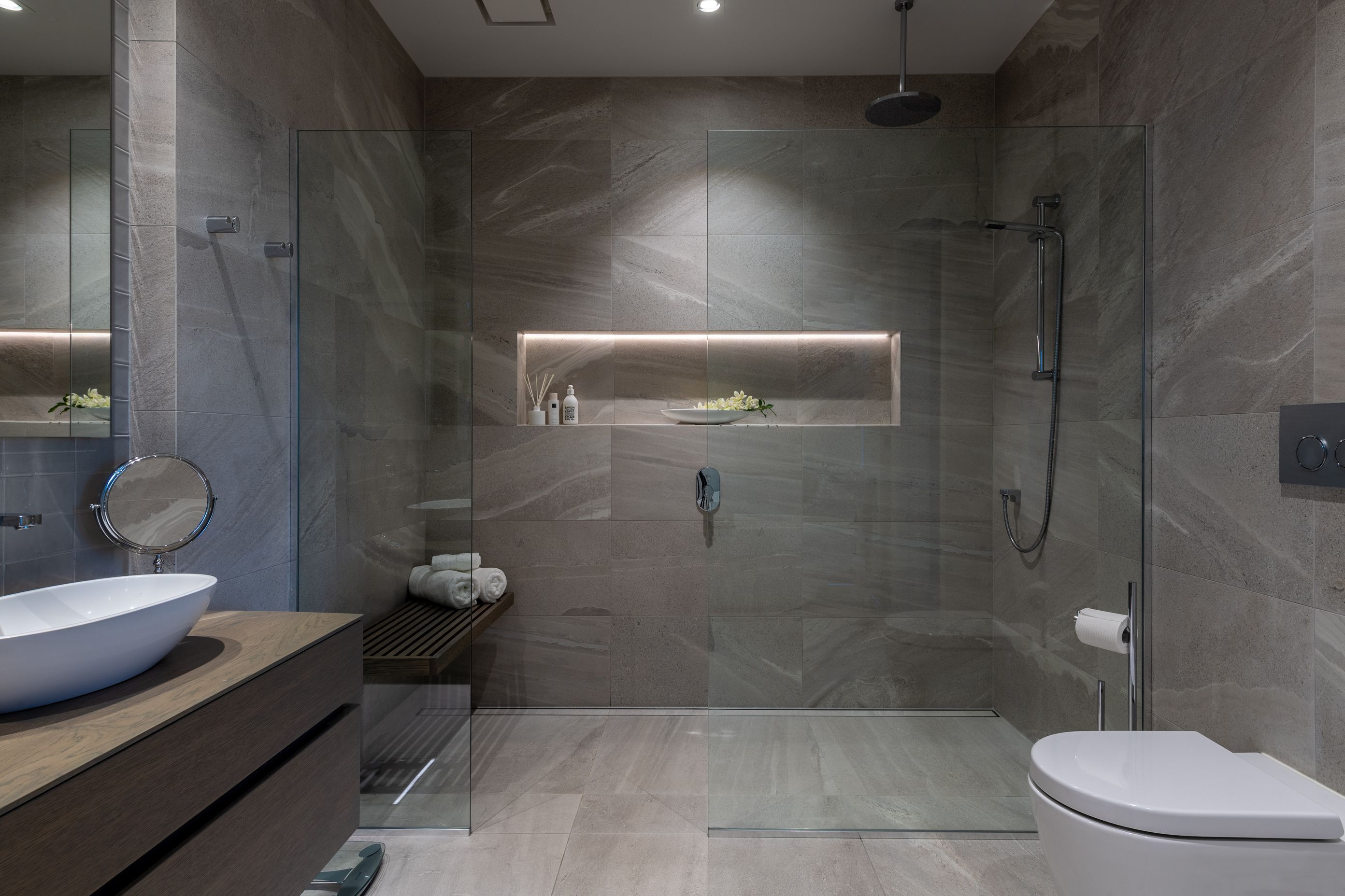 Ensuite