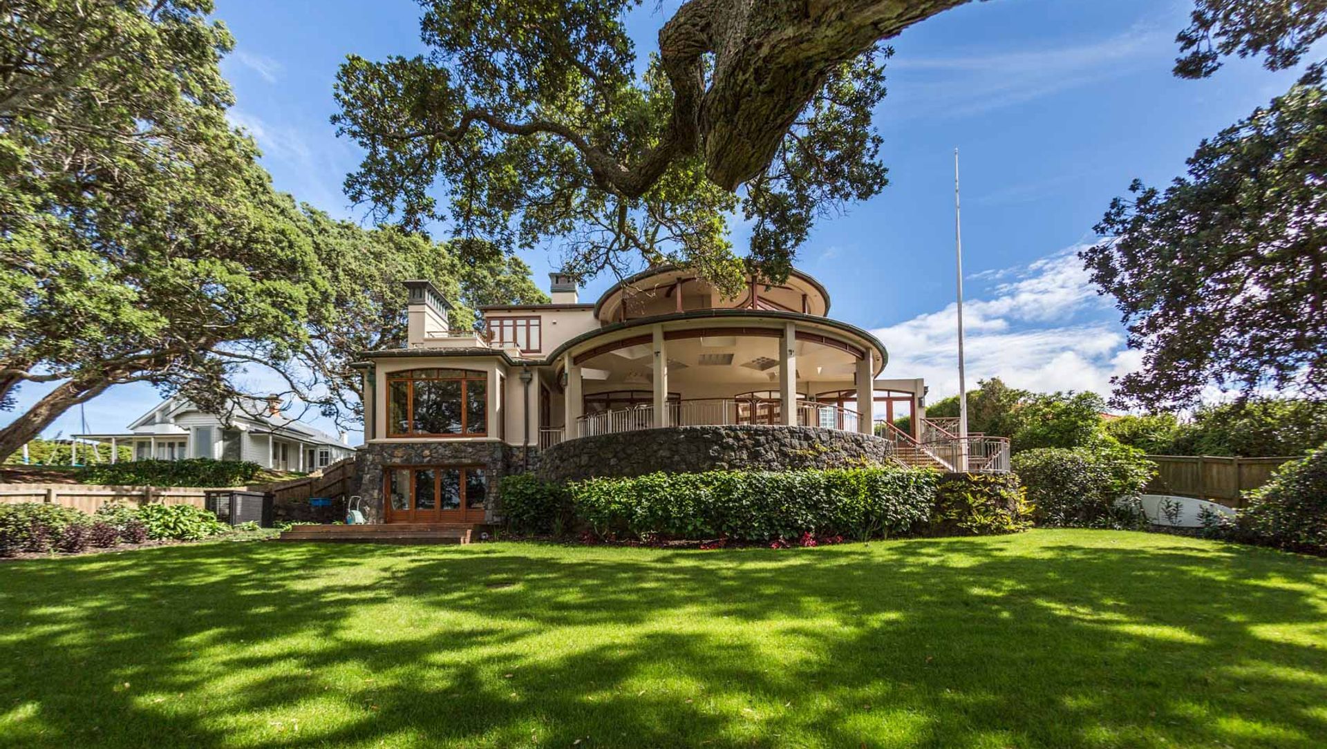 Takapuna Addition banner