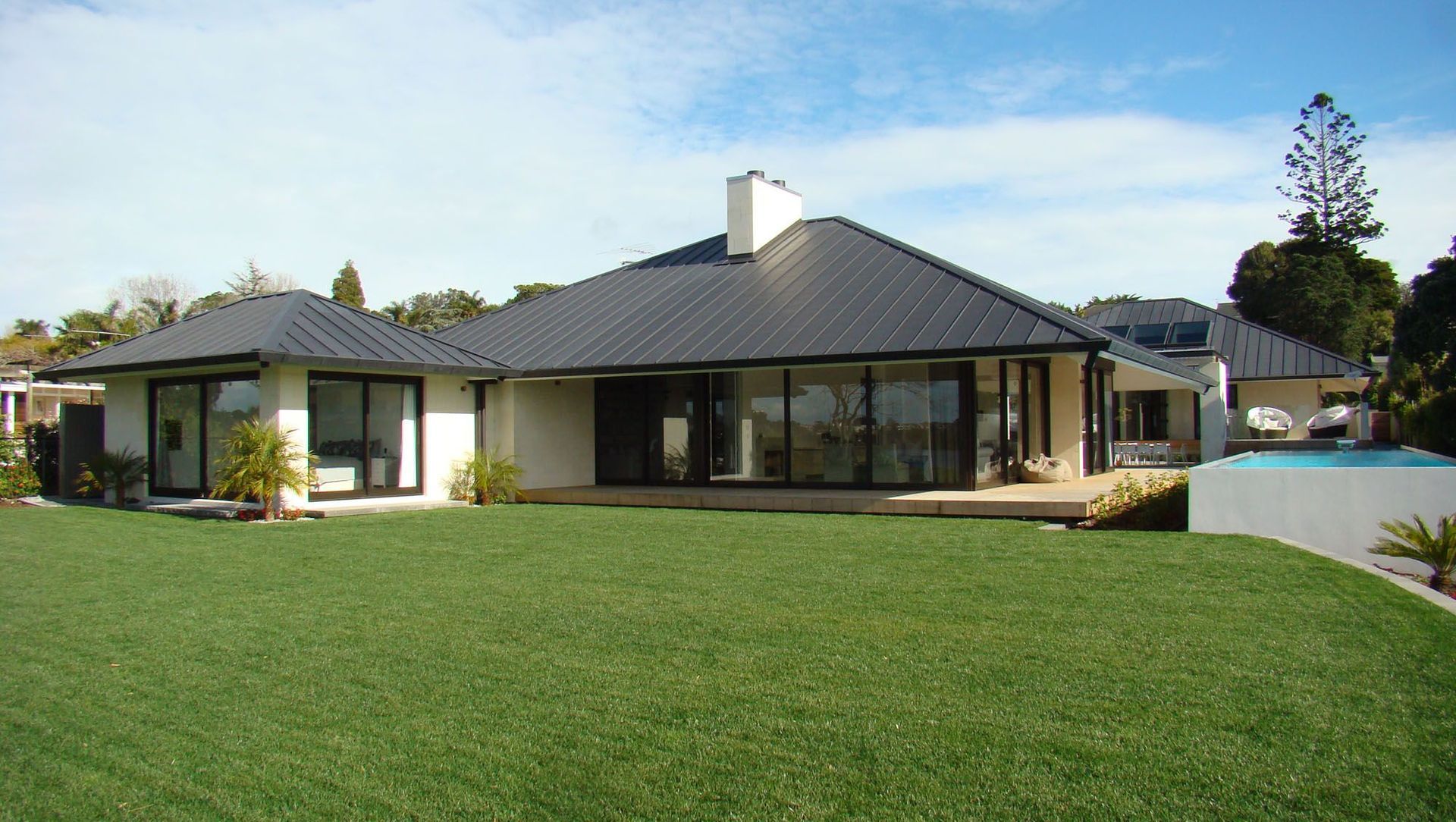 Takapuna Lake View Home banner